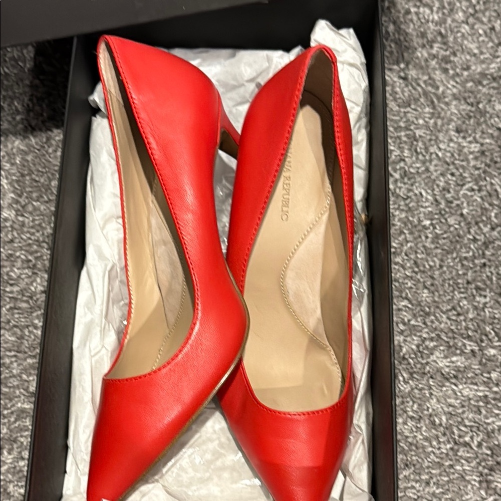 Banana Republic Red Stiletto Heels - Picture 4 of 5
